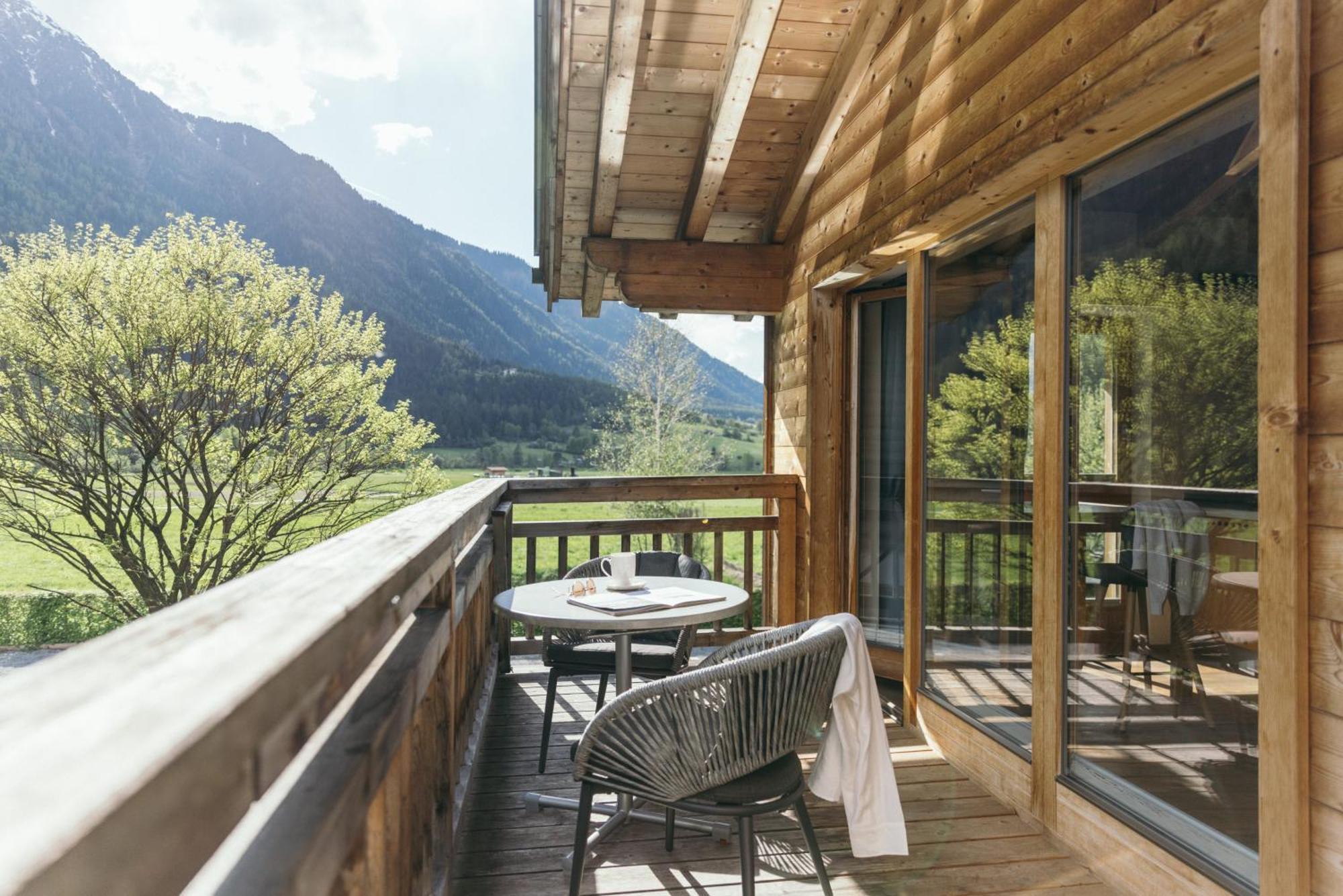 Feelfree Nature Hotel 4*